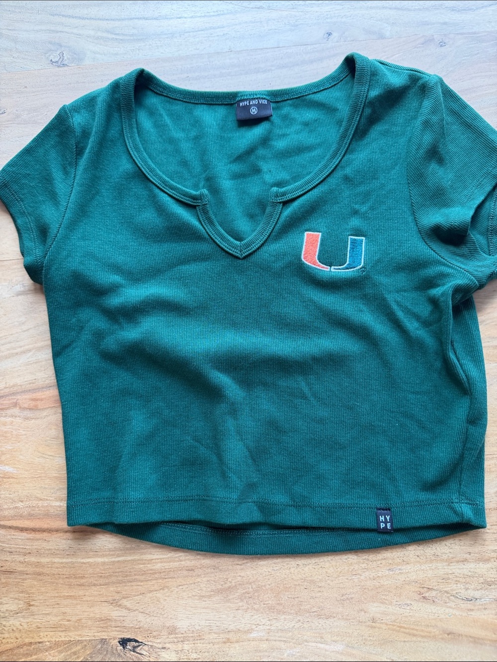 HYPE Green Cropped university of Miami V-Neck Logo Tee